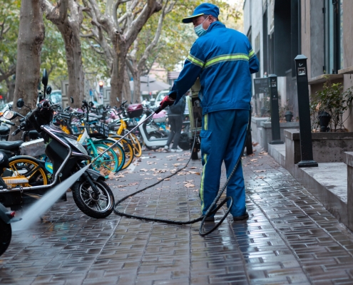 what is better electric or gas pressure washer