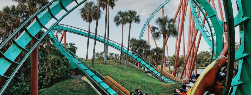 cleaning amusement parks with pressure washing